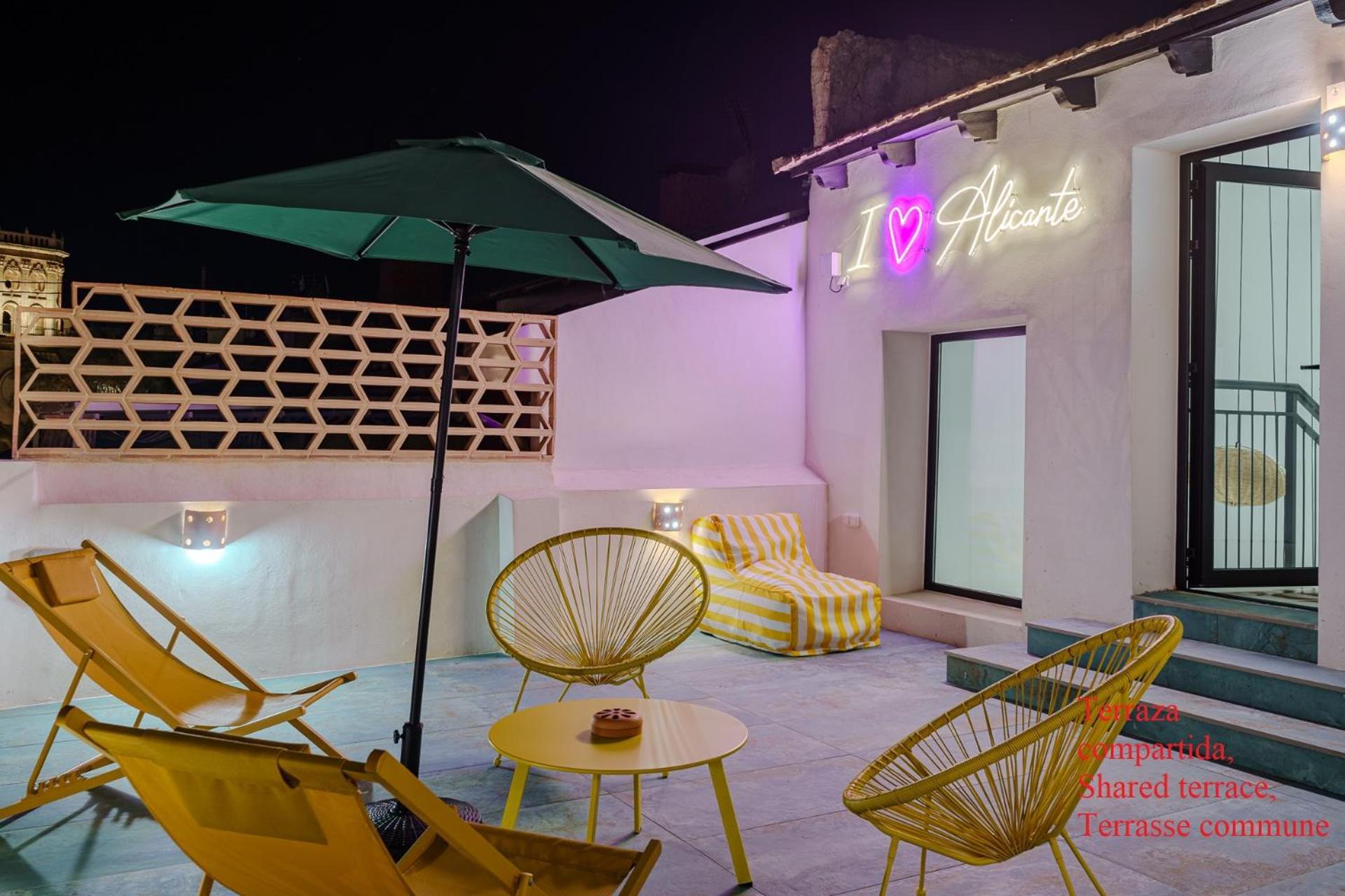 Cozy Charming Apartment In Historic Center Alicante Exterior foto
