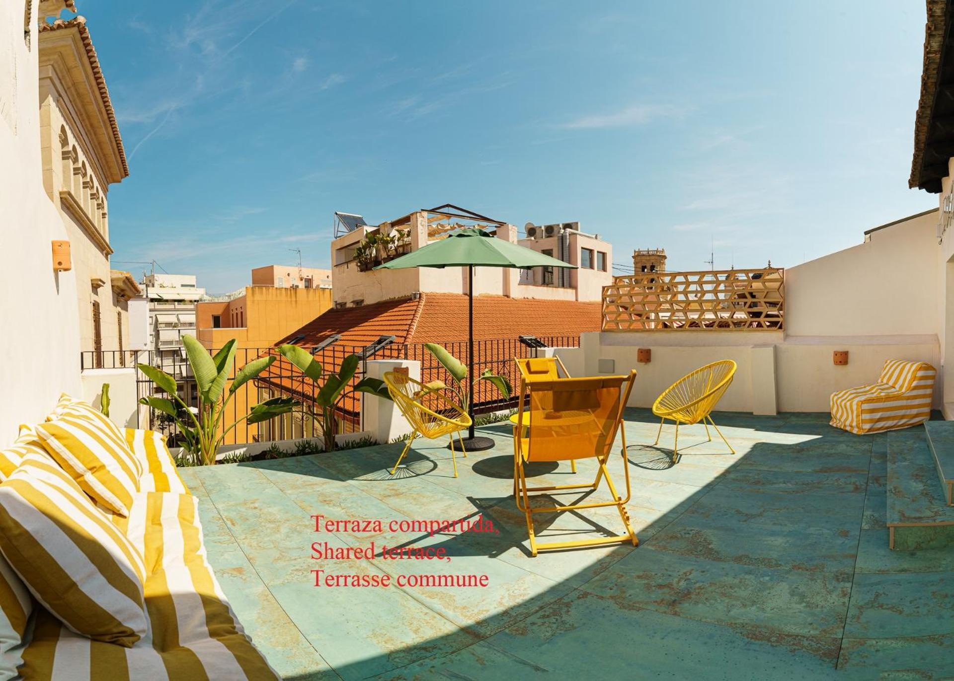 Cozy Charming Apartment In Historic Center Alicante Exterior foto