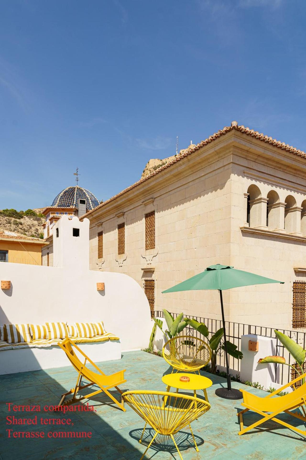 Cozy Charming Apartment In Historic Center Alicante Exterior foto